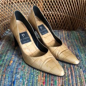 Italian Luxury Tan Leather Embossed Croc Pumps